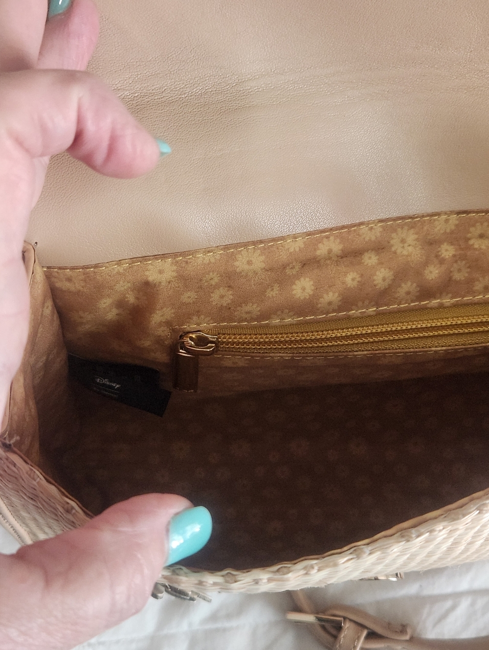 Disney Our Universe Bambi Weaved Basket Crossbody Bag Lightweight - Picture 7 of 12